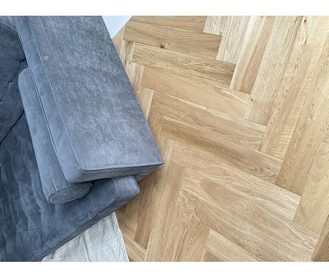 Natrual Wild Rustic Grade Oak Herringbone Engineered Wood Flooring 15mm x 90mm Brushed UV Oiled