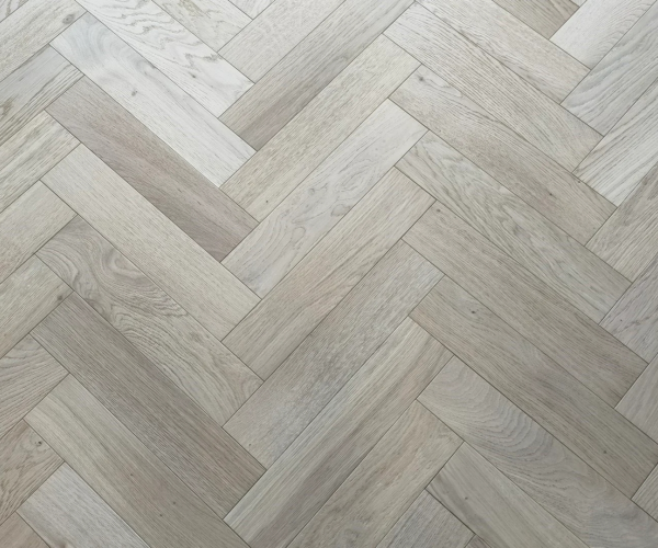 Light Oak Herringbone Engineered Wood Flooring 14mm x 90mm Invisible Lacquered 