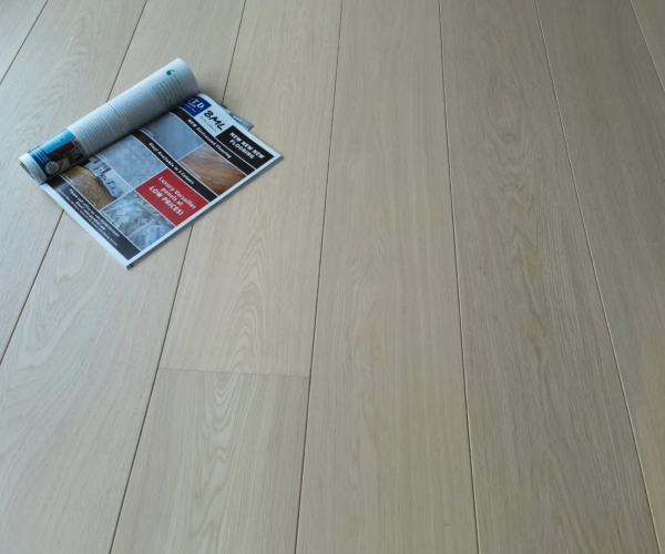 Prime Vanilla Oak Engineered Wood Flooring Plank 14mm x 90mm Invisible Lacquered